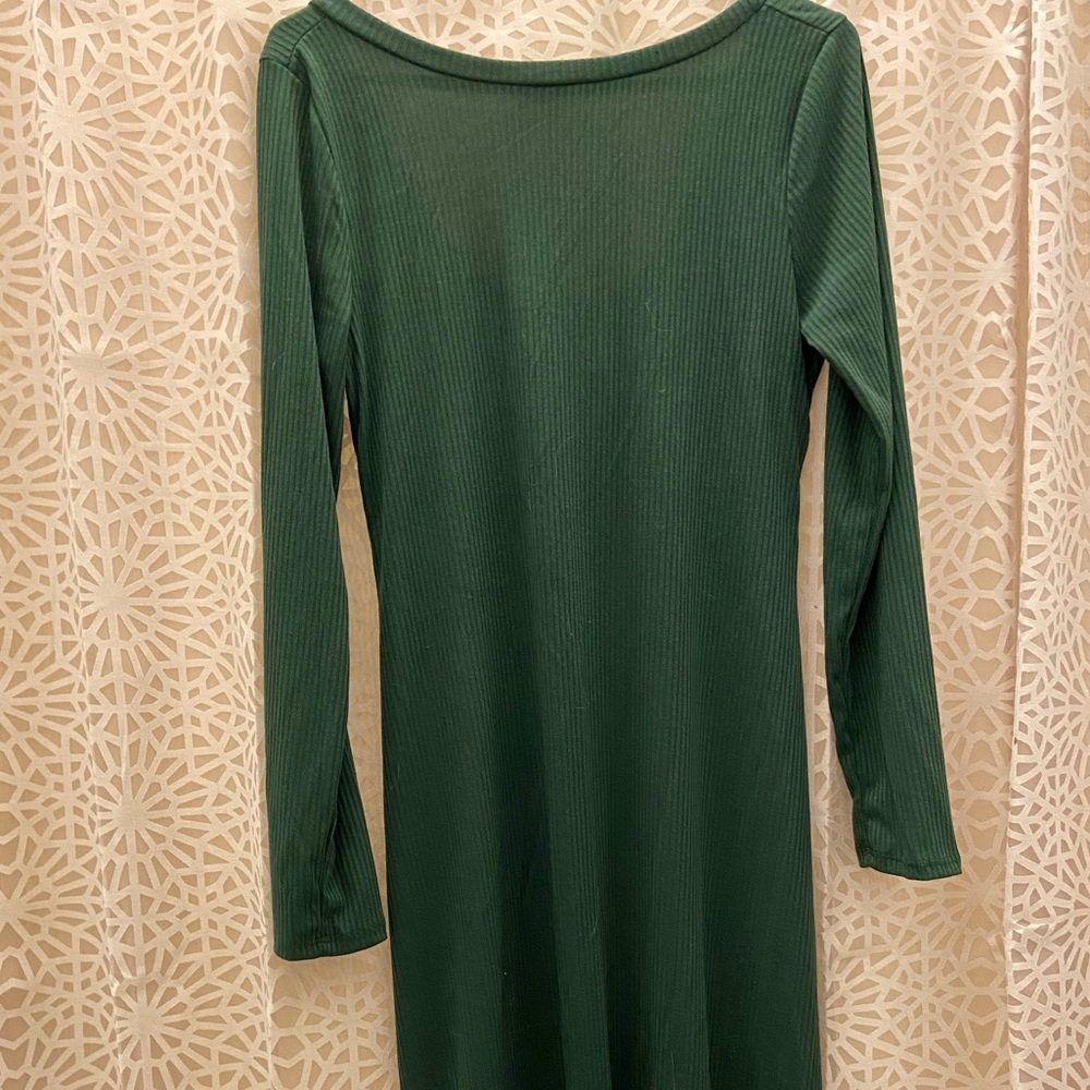 Modcloth “Sweet Simplicity” long sleeved dress